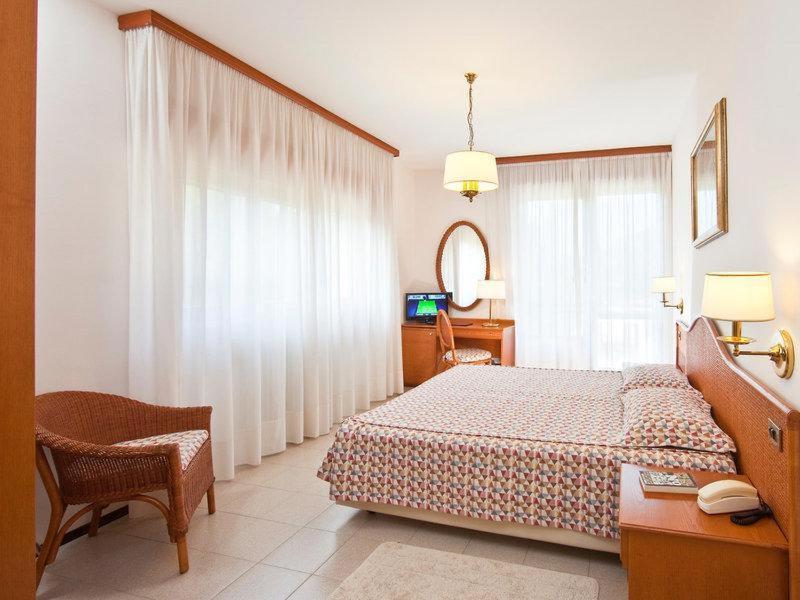 Hotel Gabbiano - Garda Lake Collection エクステリア 写真