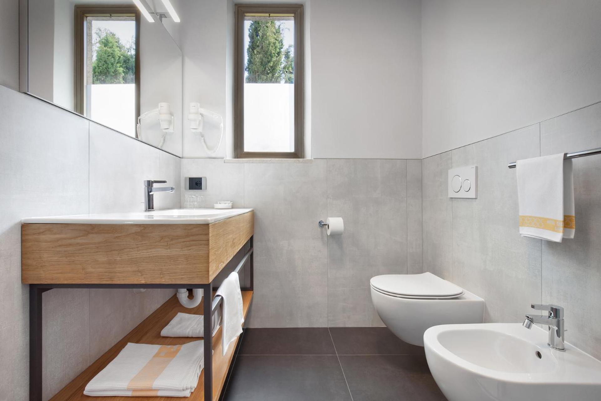 Hotel Gabbiano - Garda Lake Collection エクステリア 写真