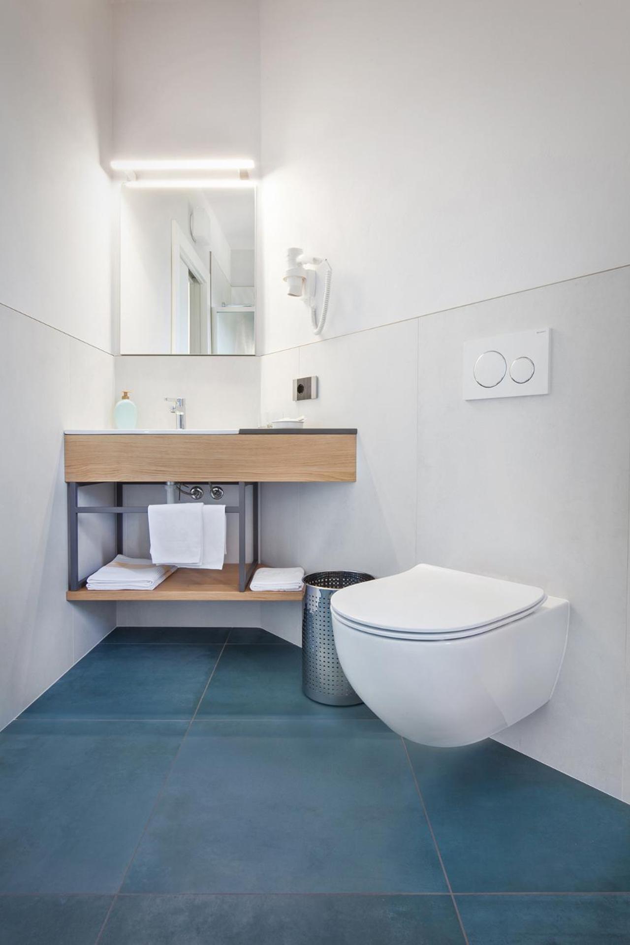 Hotel Gabbiano - Garda Lake Collection エクステリア 写真